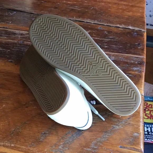 Rothy’s The Lace Up Sneaker - Picture 4 of 6